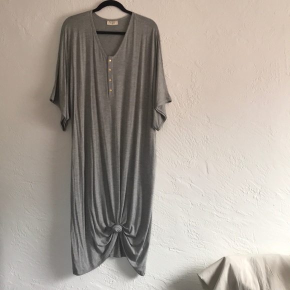 Dwell and Slumber Dresses & Skirts - Dwell and Slumber Classic Caftan Dress